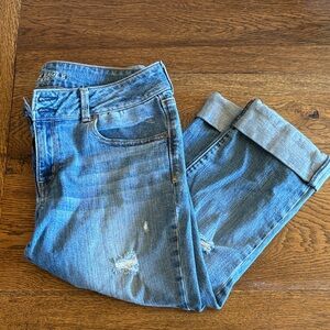 American Eagle Outfitters Light Blue Boyfriend Jeans